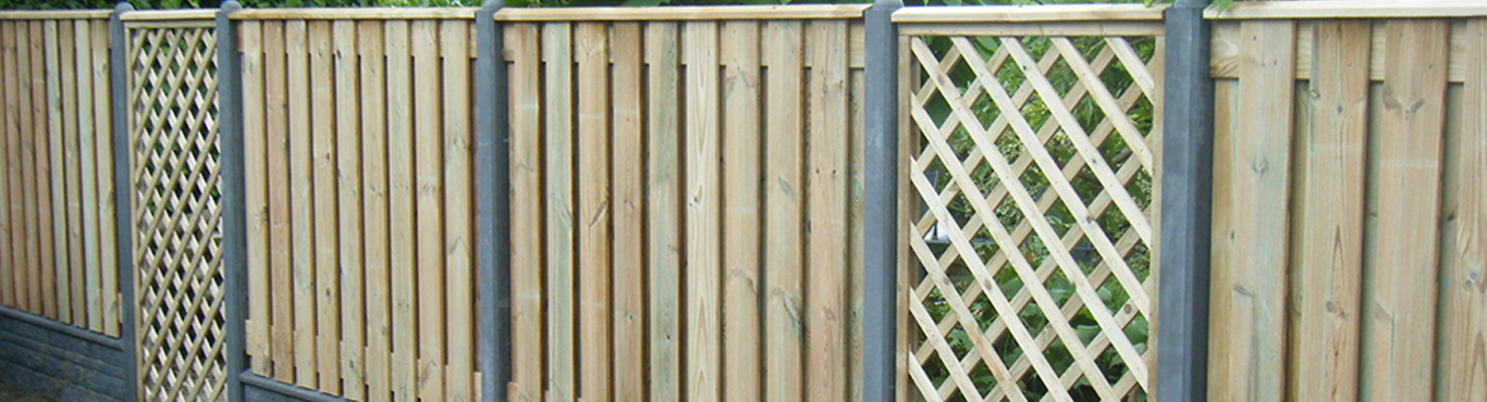 Hout beton schutting